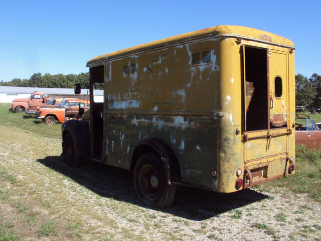 International Harvester KB5 1948 image number 29