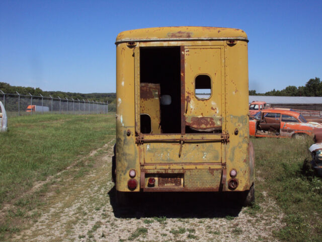 International Harvester KB5 1948 image number 30