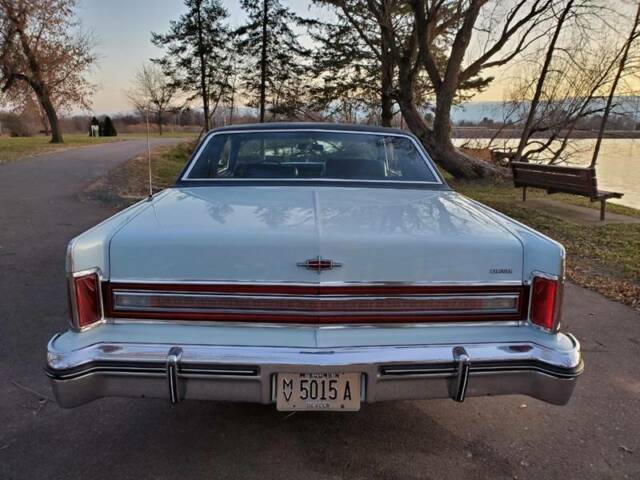 Lincoln Continental 1975 image number 32