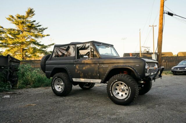 Ford Bronco 1967 image number 12