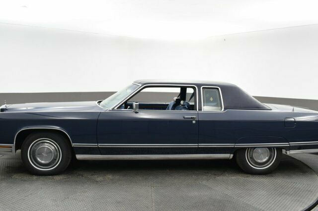 Lincoln CONTINENTAL COUPE 1977 image number 3