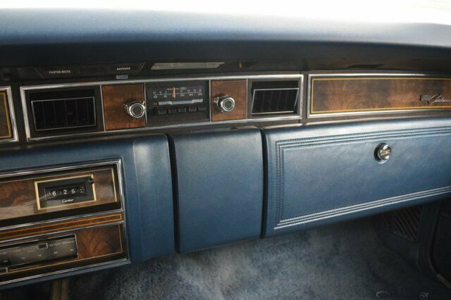 Lincoln CONTINENTAL COUPE 1977 image number 7