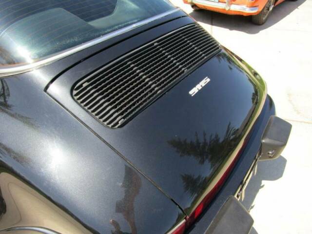 Porsche 911 1976 image number 13