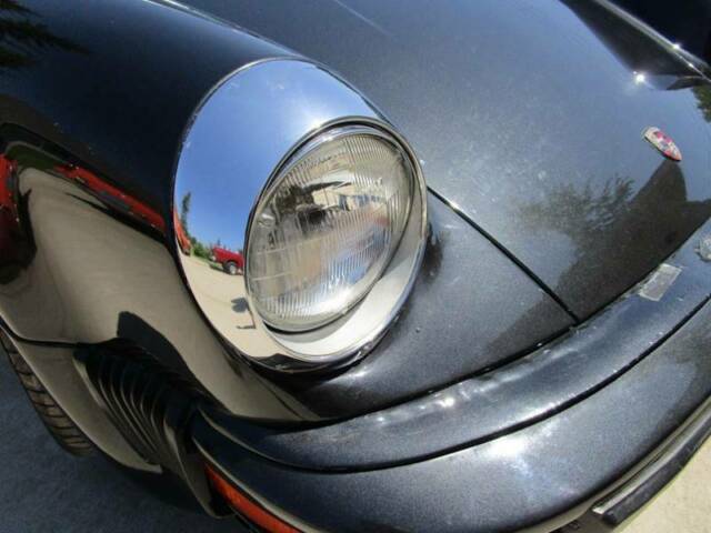 Porsche 911 1976 image number 22