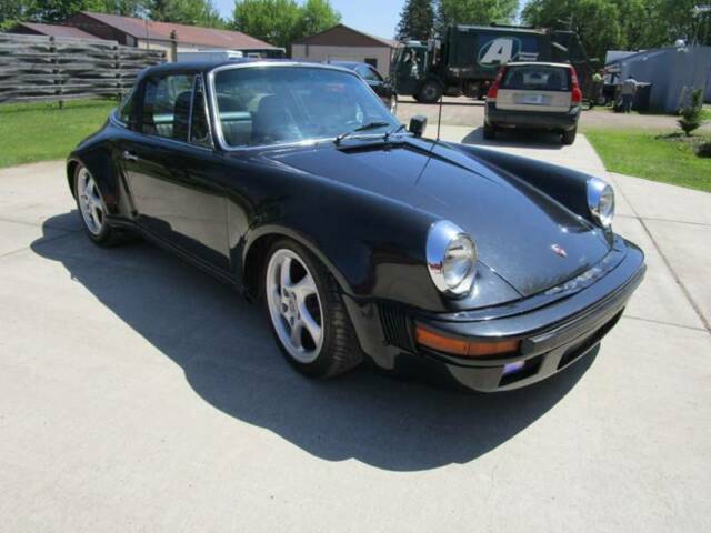 Porsche 911 1976 image number 27