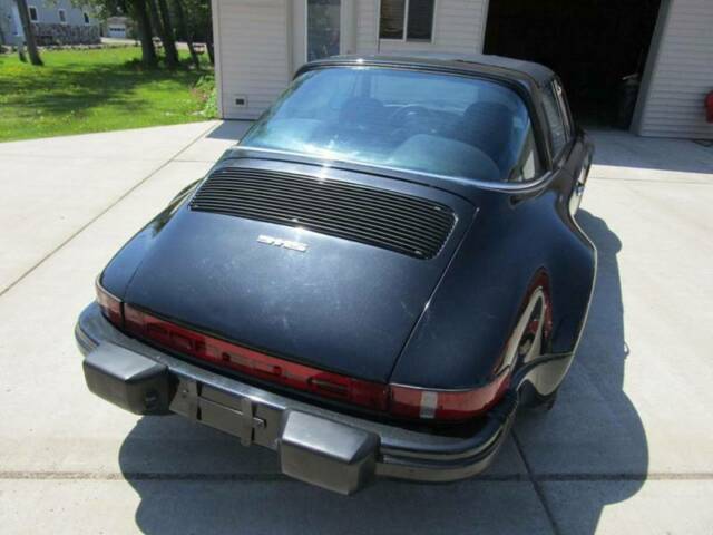 Porsche 911 1976 image number 28