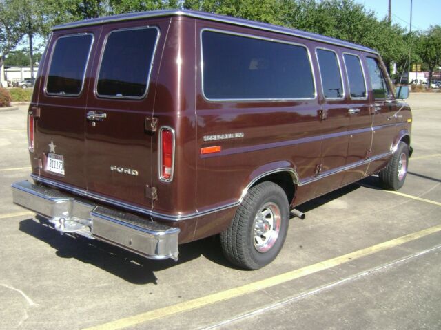 Ford E-Series Van 1979 image number 1