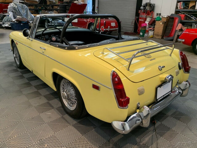 MG Midget 1969 image number 10