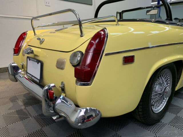 MG Midget 1969 image number 7