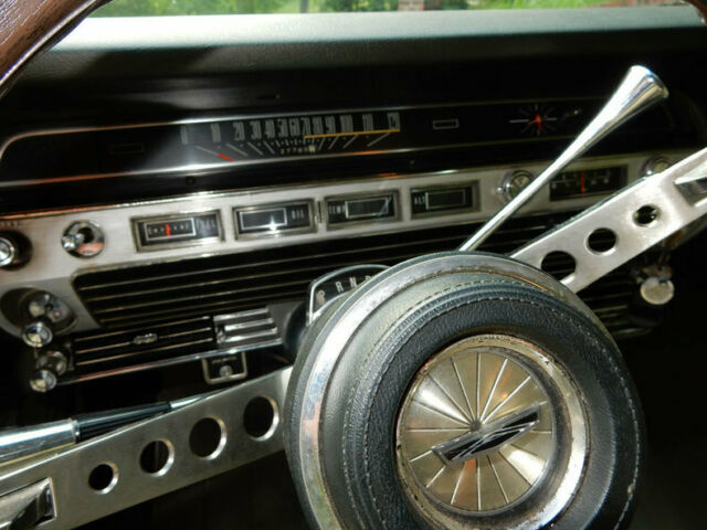 Ford Galaxie 1967 image number 34