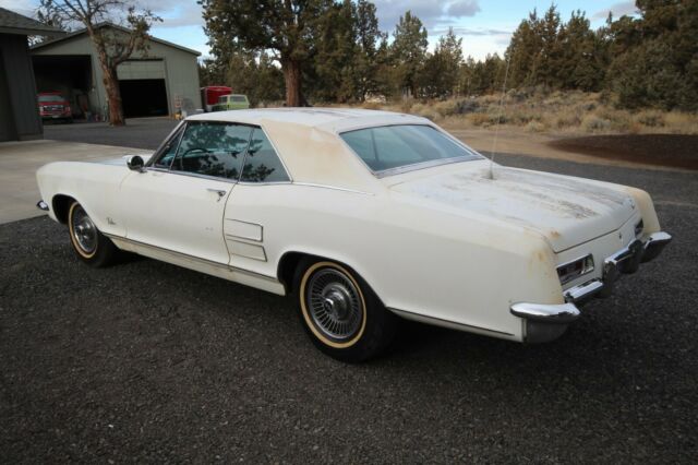 Buick Riviera 1964 image number 29