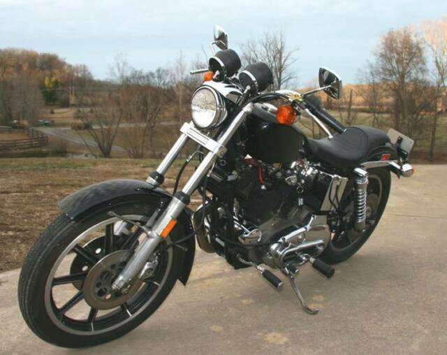 Harley Davidson Sportster XLH 1977 image number 0