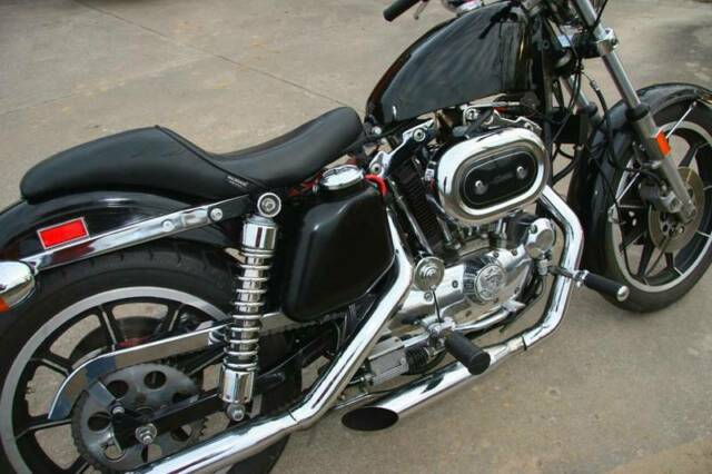 Harley Davidson Sportster XLH 1977 image number 17