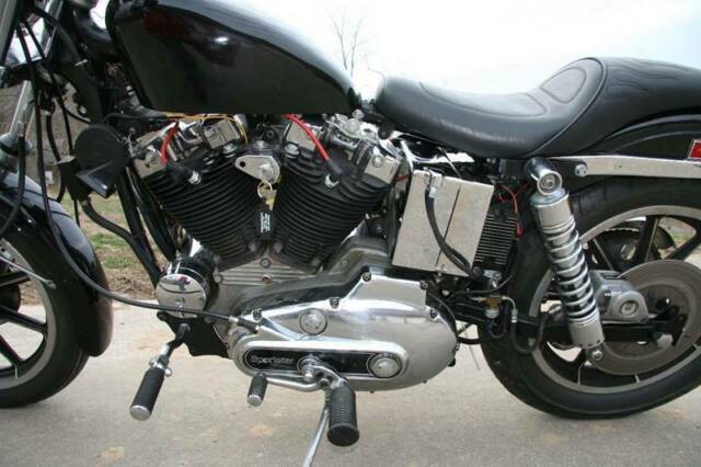 Harley Davidson Sportster XLH 1977 image number 2