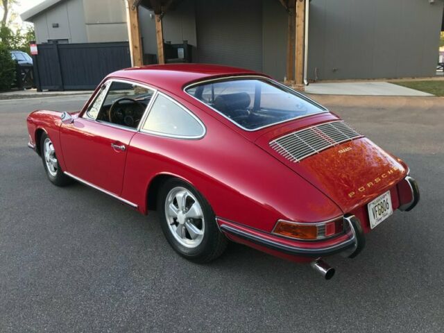 Porsche 911 1967 image number 46