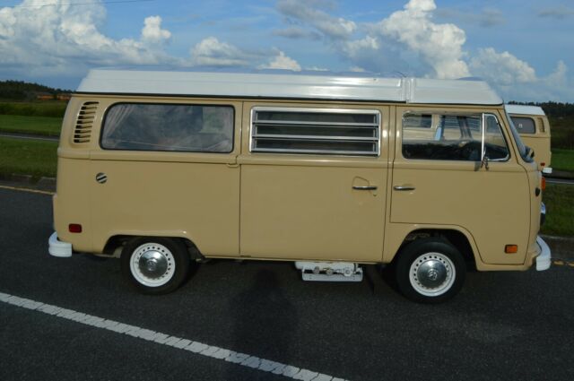 Volkswagen Bus/Vanagon 1978 image number 29