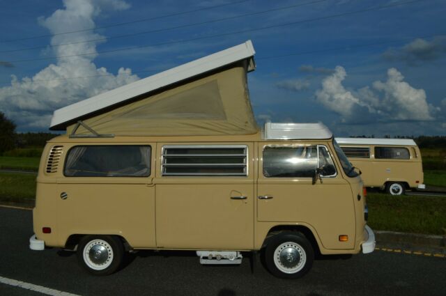 Volkswagen Bus/Vanagon 1978 image number 9