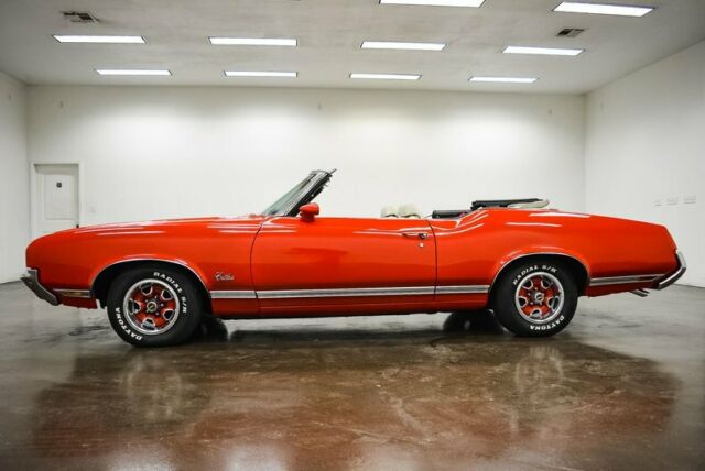 Oldsmobile Cutlass 1971 image number 27