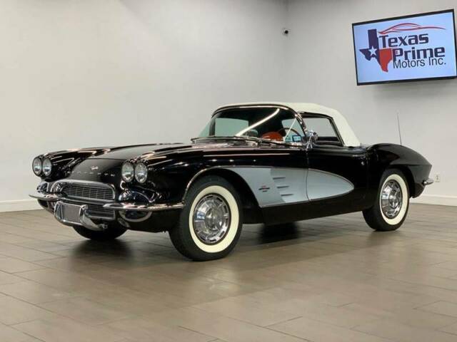 Chevrolet Corvette 1961 image number 12