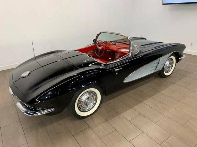 Chevrolet Corvette 1961 image number 31