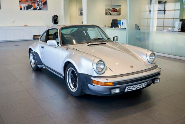 Porsche 911 1979 image number 28