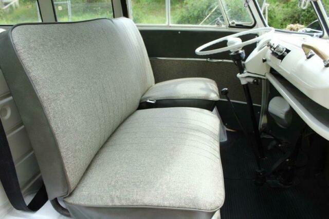 Volkswagen TYPE 2 BUS T2A 1970 image number 5