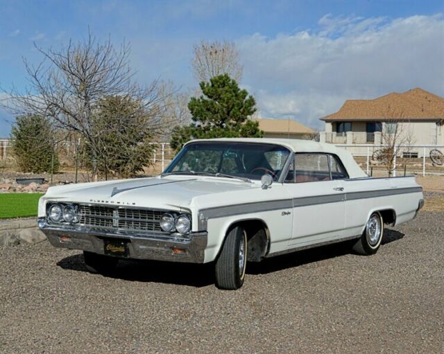 Oldsmobile Starfire 1963 image number 36