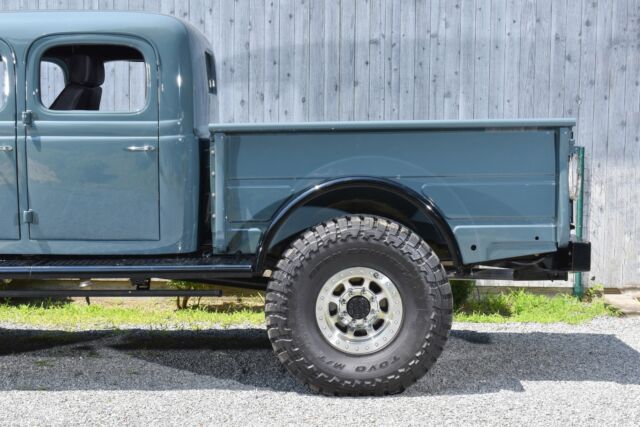 Dodge Power Wagon 1945 image number 4