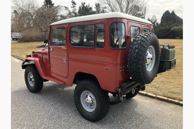 Toyota FJ Cruiser 1978 image number 7