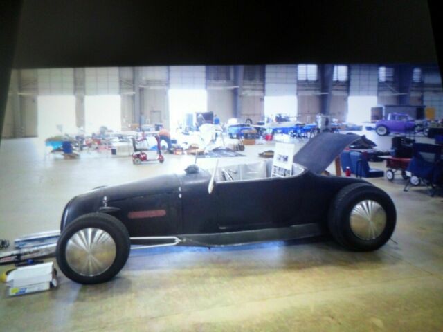 Ford track nosed roadster 1927 image number 0