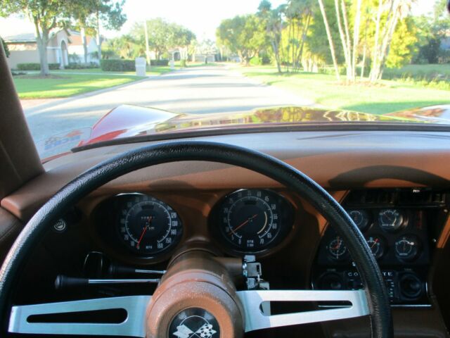 Chevrolet Corvette 1972 image number 28