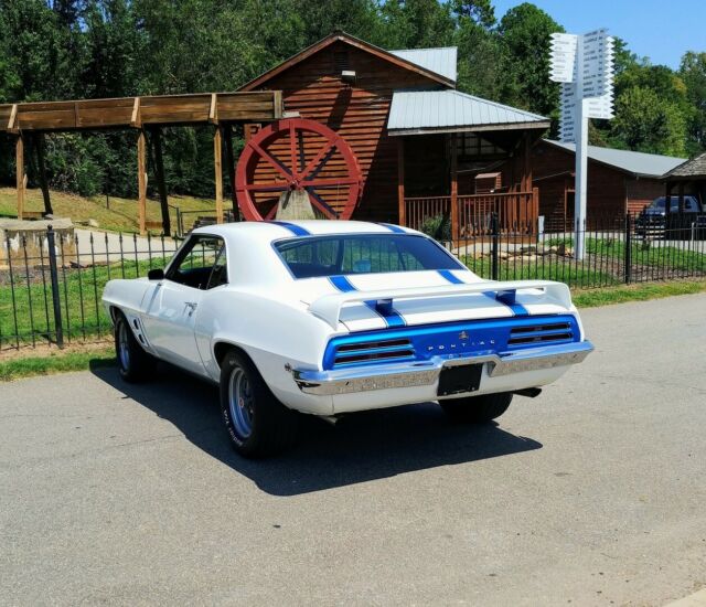 Pontiac Firebird 1969 image number 34