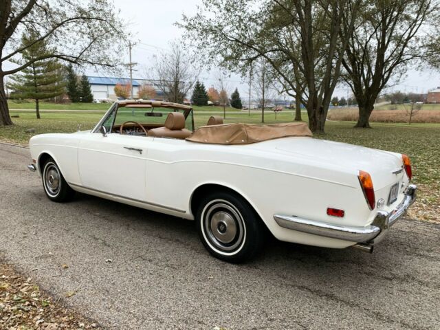 Rolls-Royce Corniche 1971 image number 5