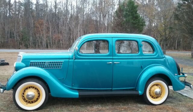 Ford TUDOR SEDAN 1935 image number 0