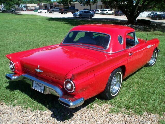 Ford Thunderbird 1957 image number 16