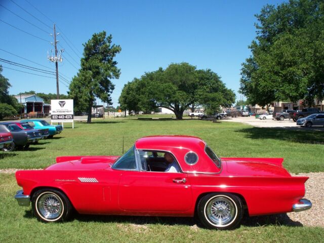 Ford Thunderbird 1957 image number 18