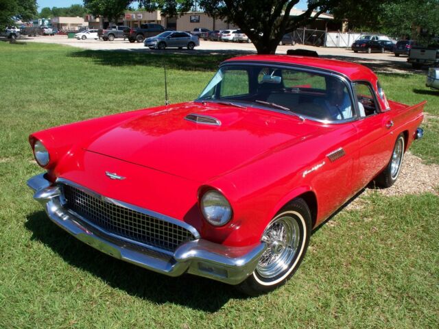 Ford Thunderbird 1957 image number 34