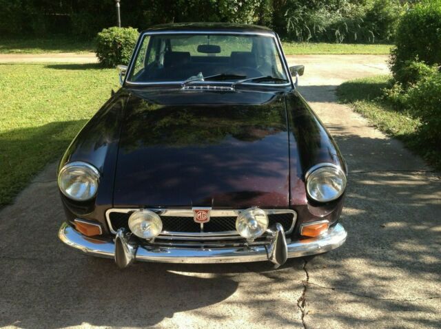 MG MGB 1972 image number 1