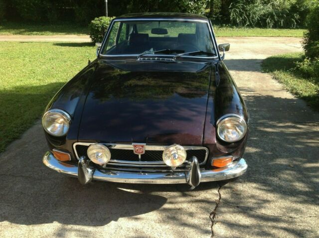 MG MGB 1972 image number 39