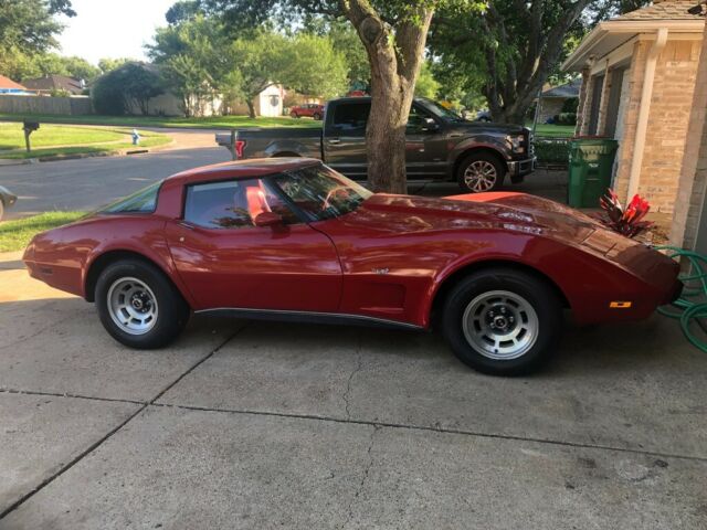 Chevrolet Corvette 1979 image number 3