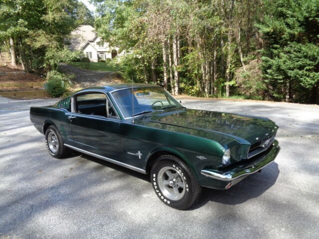 Ford Mustang 1965 image number 0