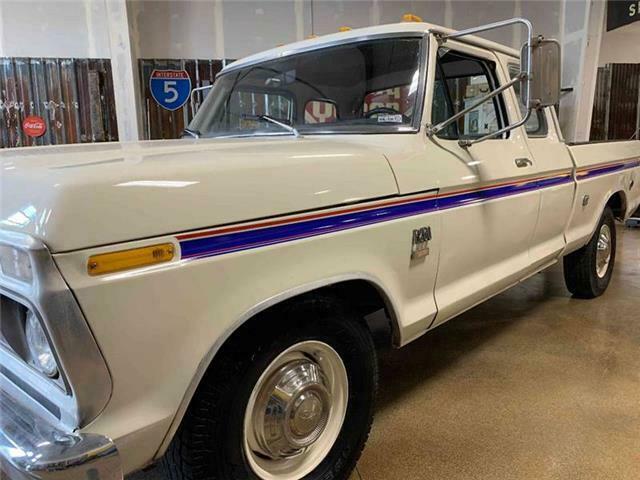 Ford F-250 1976 image number 27