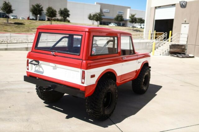 Ford Bronco 1972 image number 17