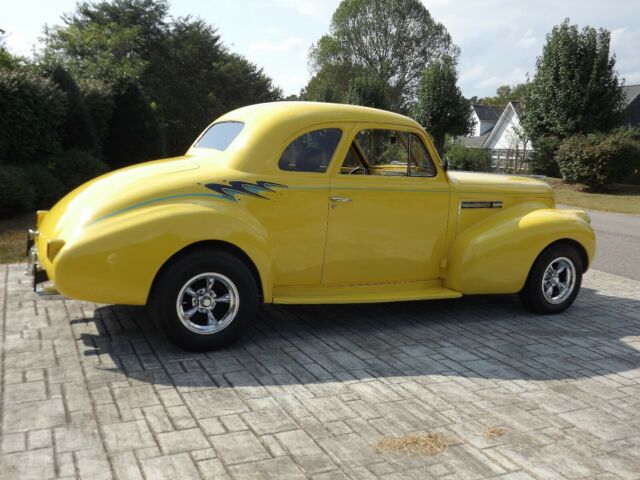 Buick Special 1940 image number 22