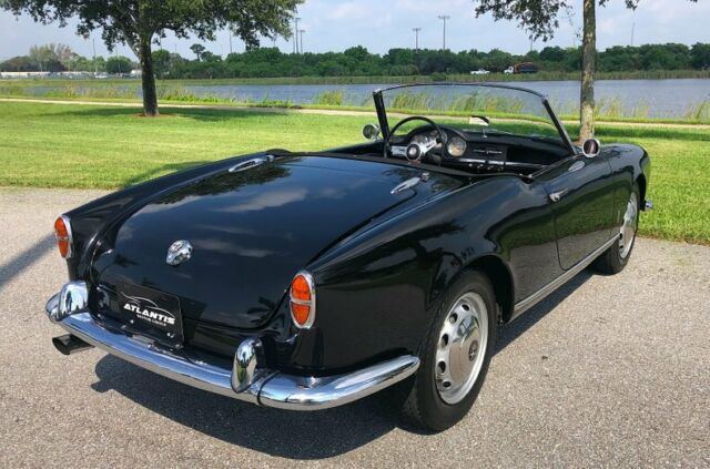 Alfa Romeo Giulietta Spyder 1958 image number 2