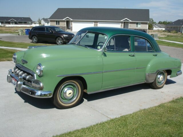 Chevrolet Styleline Deluxe 1952 image number 1