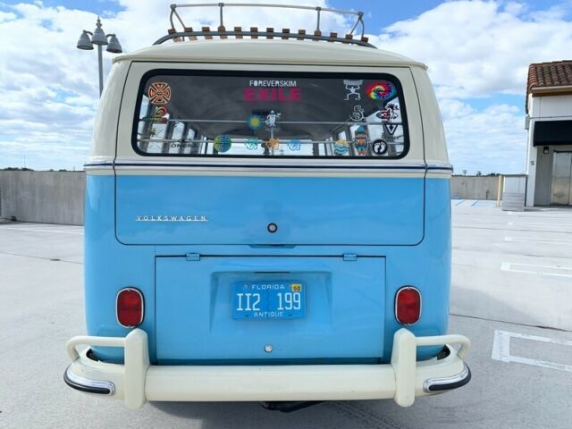 Volkswagen Bus/Vanagon 1965 image number 18