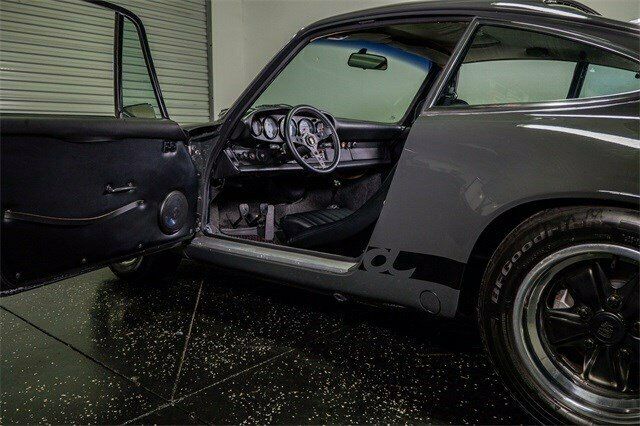 Porsche 911 1976 image number 19