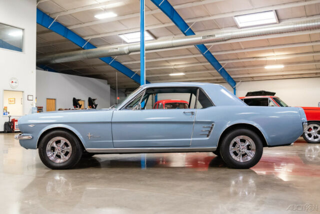 Ford Mustang 1966 image number 1