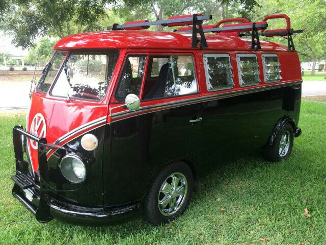 Volkswagen Bus/Vanagon 1965 image number 29